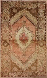 R4920 Vintage Anatolian Yoruk Rug