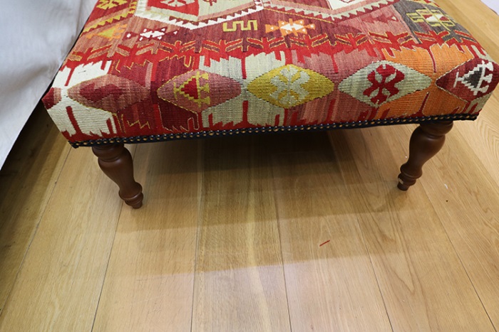 R3991 Whether you are looking for Beautiful Large Kilim Covered Coffee
