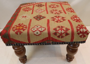 R6966 Antique Kilim Footstools