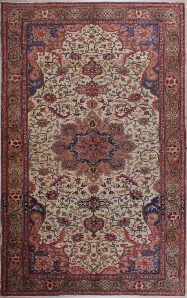 R7464 Antique Persian Isfahan Carpet