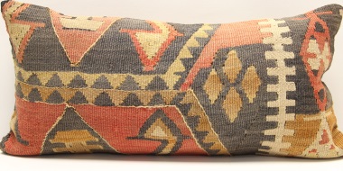 D102 Antique Turkish Kilim Cushion Cover
