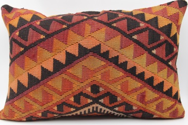D422 Antique Turkish Kilim Pillow Cover