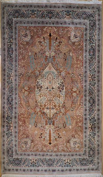 R8622 Handmade Persian Tabriz Rug