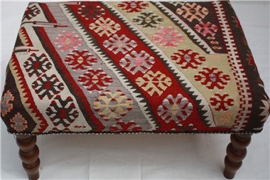 R4750 Kilim Stool