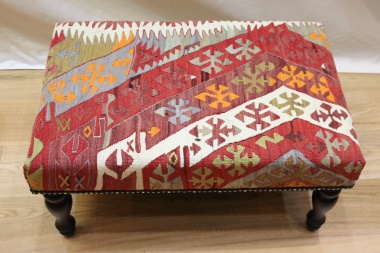 R3924 Kilim Stool