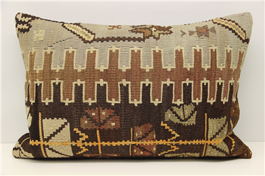 D310 Turkish Kilim Pillow Cover