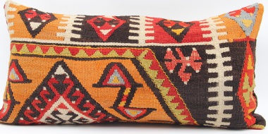 D121 Vintage Kilim Pillow Cover