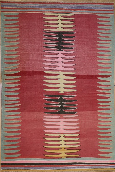R8931 Vintage Kilim Rugs